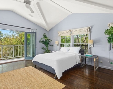 449 Westbourne Drive - Photo Thumbnail 5