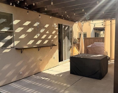 2186 Spring Sky St - Photo Thumbnail 7