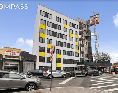 East 28th Street - Photo Thumbnail 4