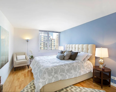 355 South End Avenue - Photo Thumbnail 6