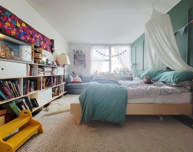 355 South End Avenue - Photo Thumbnail 6