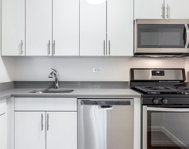 355 South End Avenue - Photo Thumbnail 5