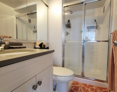 355 South End Avenue - Photo Thumbnail 5