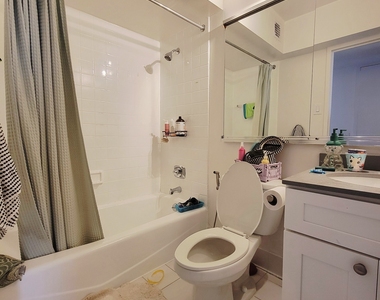 355 South End Avenue - Photo Thumbnail 8