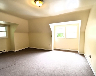 70 High Street - Photo Thumbnail 1