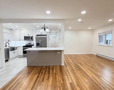 22632 76th Avenue - Photo Thumbnail 4