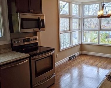 3180 Lincoln Drive - Photo Thumbnail 2