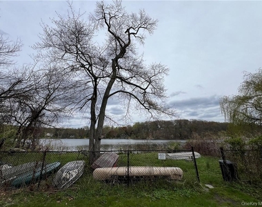 3180 Lincoln Drive - Photo Thumbnail 9