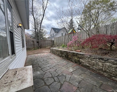 3180 Lincoln Drive - Photo Thumbnail 10