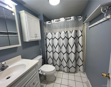 3180 Lincoln Drive - Photo Thumbnail 7