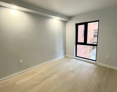 37-32 89th Street - Photo Thumbnail 3