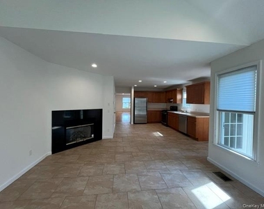 45 Avenue A - Photo Thumbnail 7