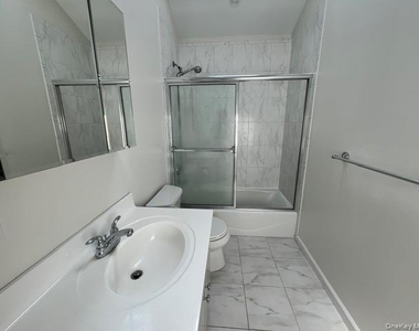 45 Avenue A - Photo Thumbnail 16