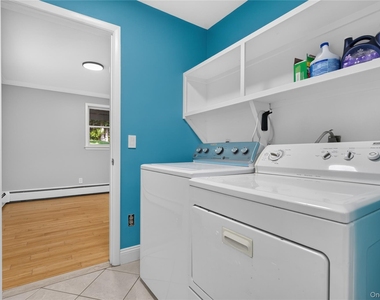 34 Winona Avenue - Photo Thumbnail 26