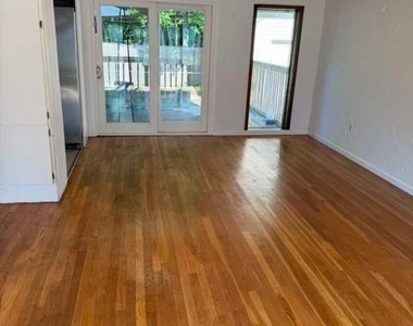 64 Lynwood Drive - Photo Thumbnail 13