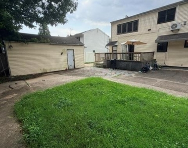 64 Lynwood Drive - Photo Thumbnail 6