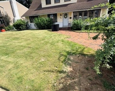 64 Lynwood Drive - Photo Thumbnail 18