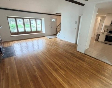 64 Lynwood Drive - Photo Thumbnail 7
