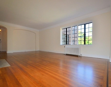 155 Garth Road - Photo Thumbnail 13