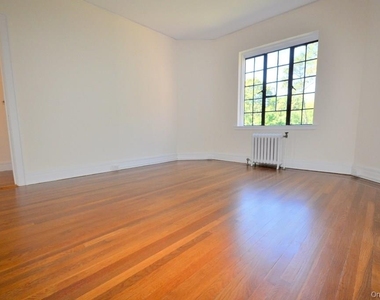 155 Garth Road - Photo Thumbnail 26