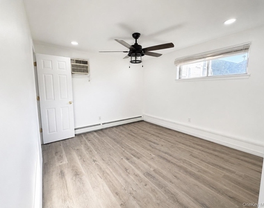 21 Crawford Court - Photo Thumbnail 4