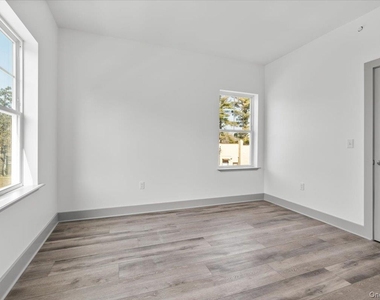 75 Forester Avenue - Photo Thumbnail 5