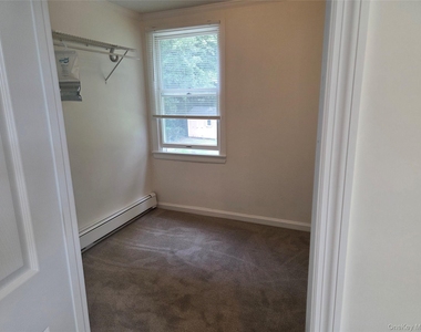 10 Irving Drive - Photo Thumbnail 6