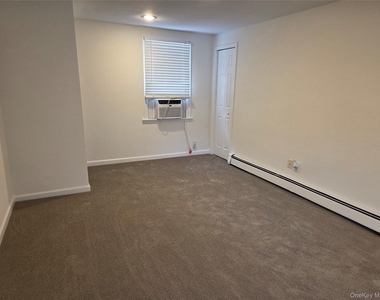10 Irving Drive - Photo Thumbnail 5