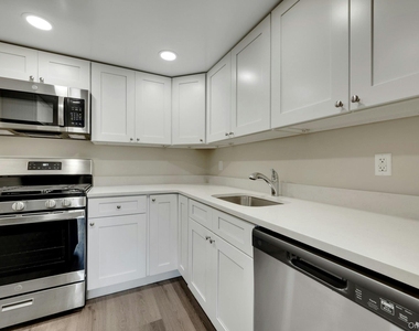 2 Park Avenue - Photo Thumbnail 9