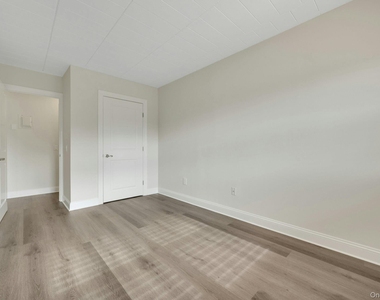 2 Park Avenue - Photo Thumbnail 11