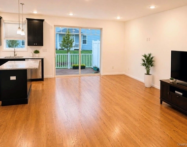 3 Cedar Hill Drive - Photo Thumbnail 5