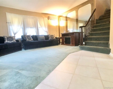 72 Stewart Avenue - Photo Thumbnail 5