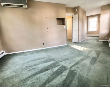 72 Stewart Avenue - Photo Thumbnail 10