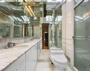 74 Rockland Drive - Photo Thumbnail 11