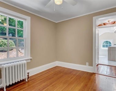 324 Woodbine Avenue - Photo Thumbnail 27