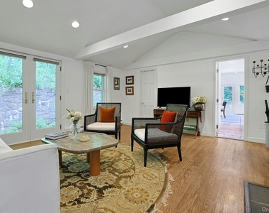 46 Gallows Hill Road - Photo Thumbnail 8