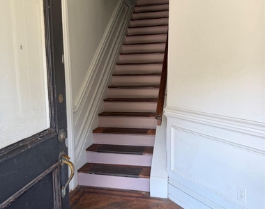 2624 Carmel Avenue - Photo Thumbnail 5