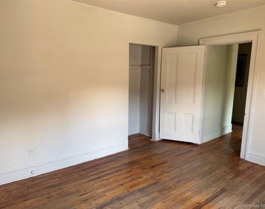 2624 Carmel Avenue - Photo Thumbnail 19