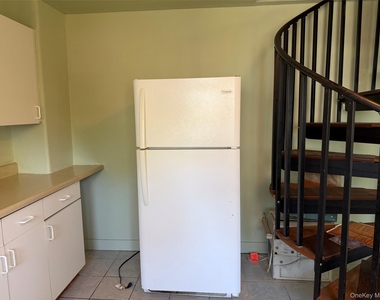 2624 Carmel Avenue - Photo Thumbnail 16