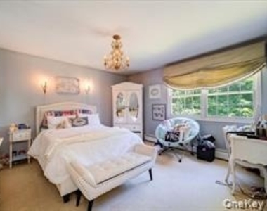 10 Evergreen Court - Photo Thumbnail 22