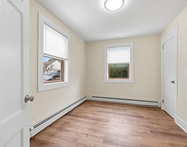 1870 Baldwin Road - Photo Thumbnail 3