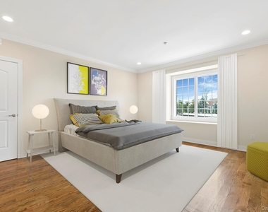 2 Ashford Avenue - Photo Thumbnail 9