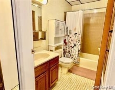 43 Columbia Avenue - Photo Thumbnail 5