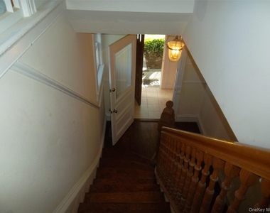 95 High Street - Photo Thumbnail 4