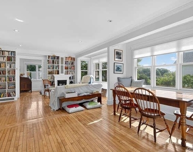25 Soundview Avenue - Photo Thumbnail 10