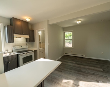 337 Convery Boulevard - Photo Thumbnail 3