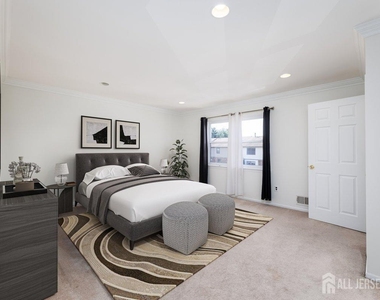 104 Maple Hill Drive - Photo Thumbnail 8