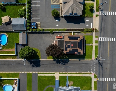 187 Main Street - Photo Thumbnail 9