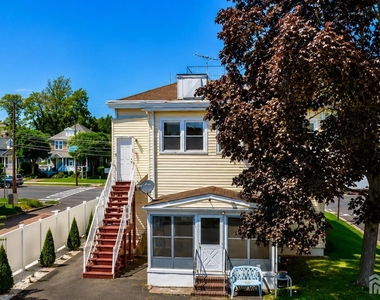187 Main Street - Photo Thumbnail 8