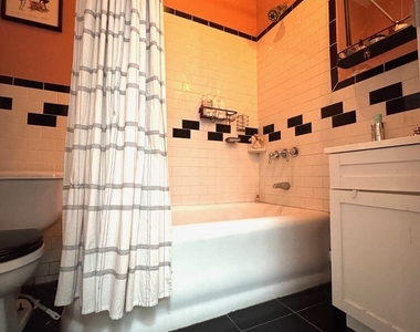197 Bainbridge Street - Photo Thumbnail 5